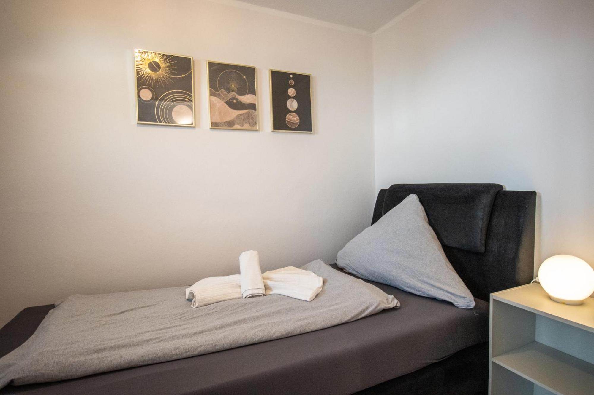 הנובר Messewohnung Fuer 5 Gaeste Mit Balkon Und Lift מראה חיצוני תמונה
